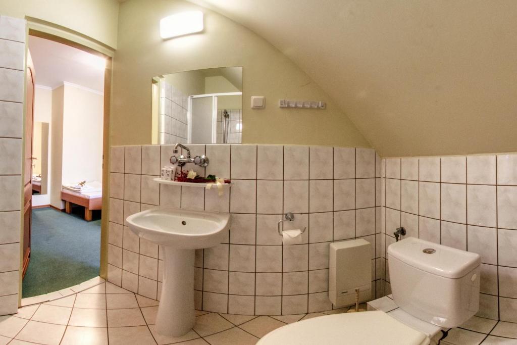 Hotel U Michalika Pszczyna Esterno foto